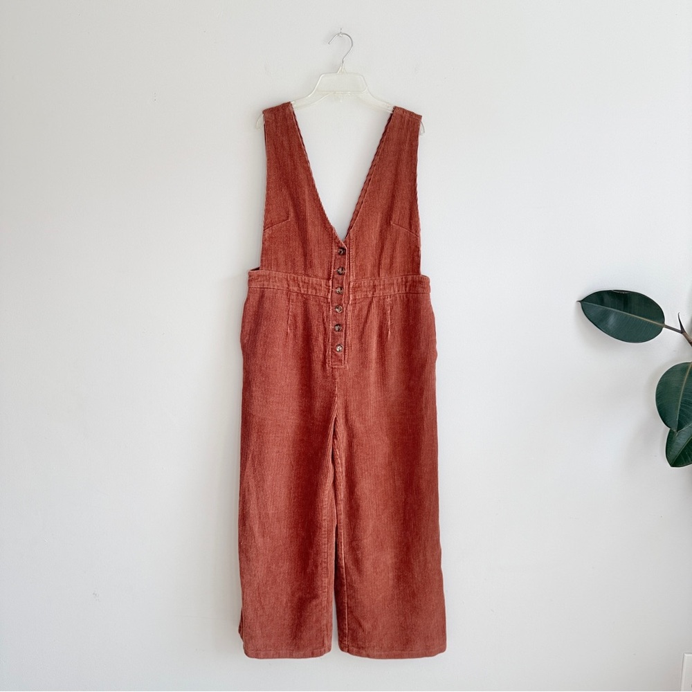 Lulu’s Corduroy Wide Leg Overall Jumpsuit - Picture 5 of 10